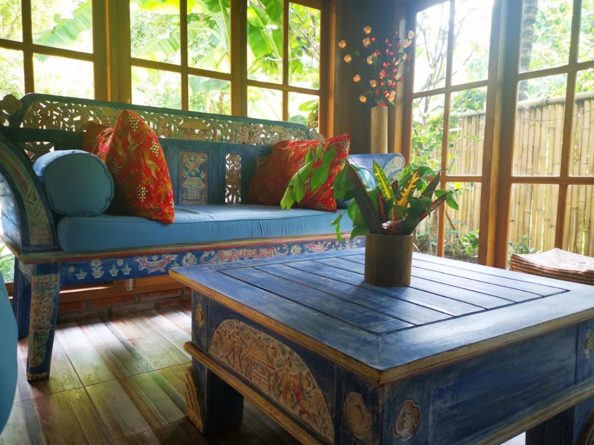 Kong Villa Amed